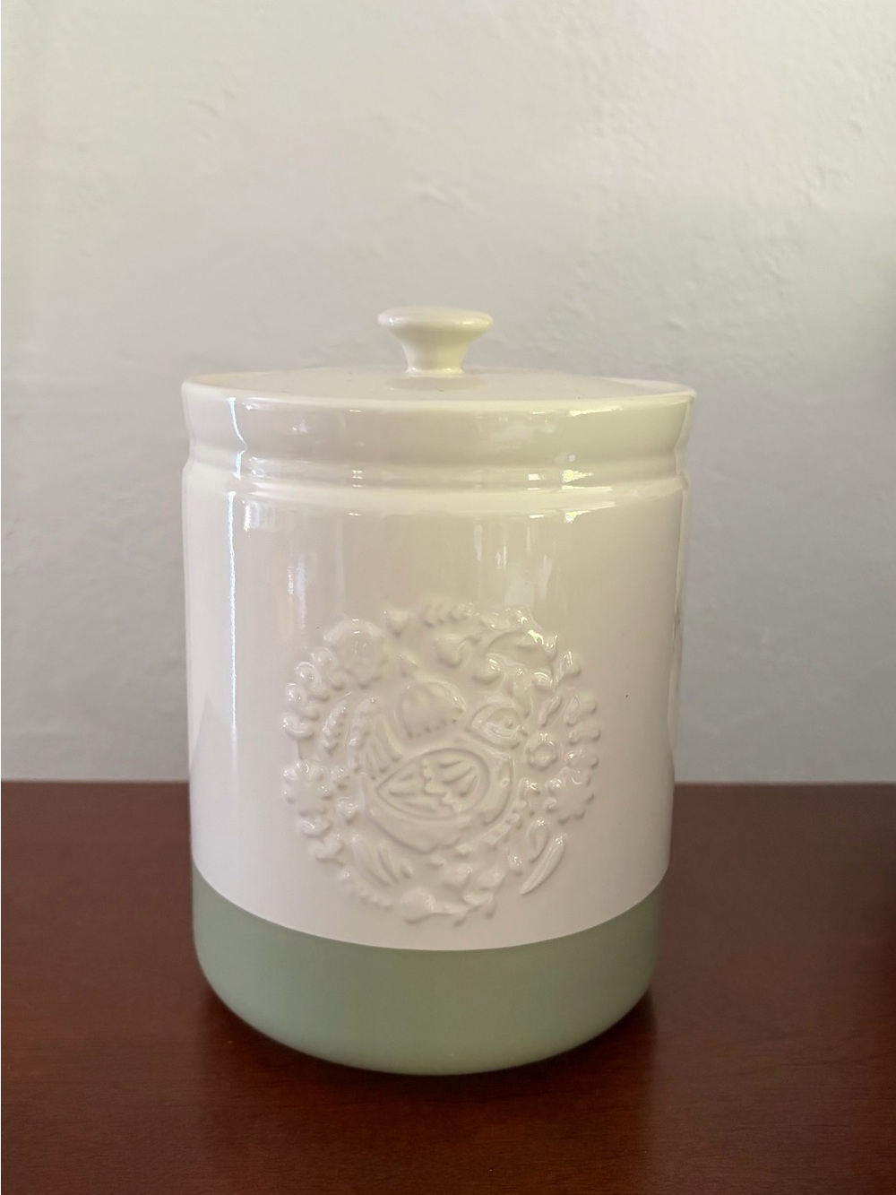 Mason Cash medium home to roost ceramic canister
